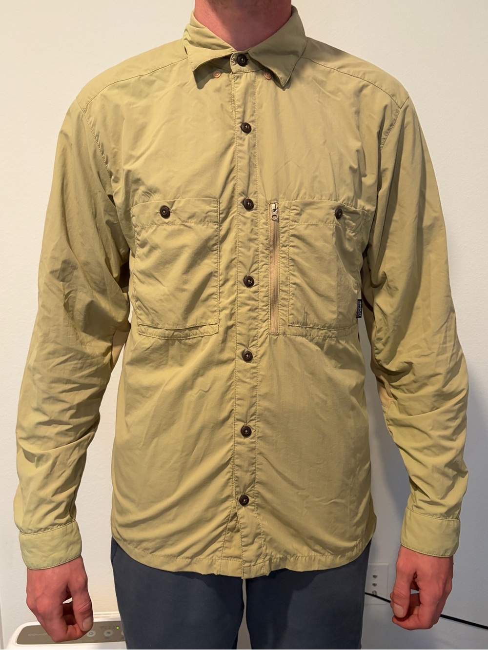 Vintage Patagonia Men's Lightweight Shirt Jacket in Light Olive